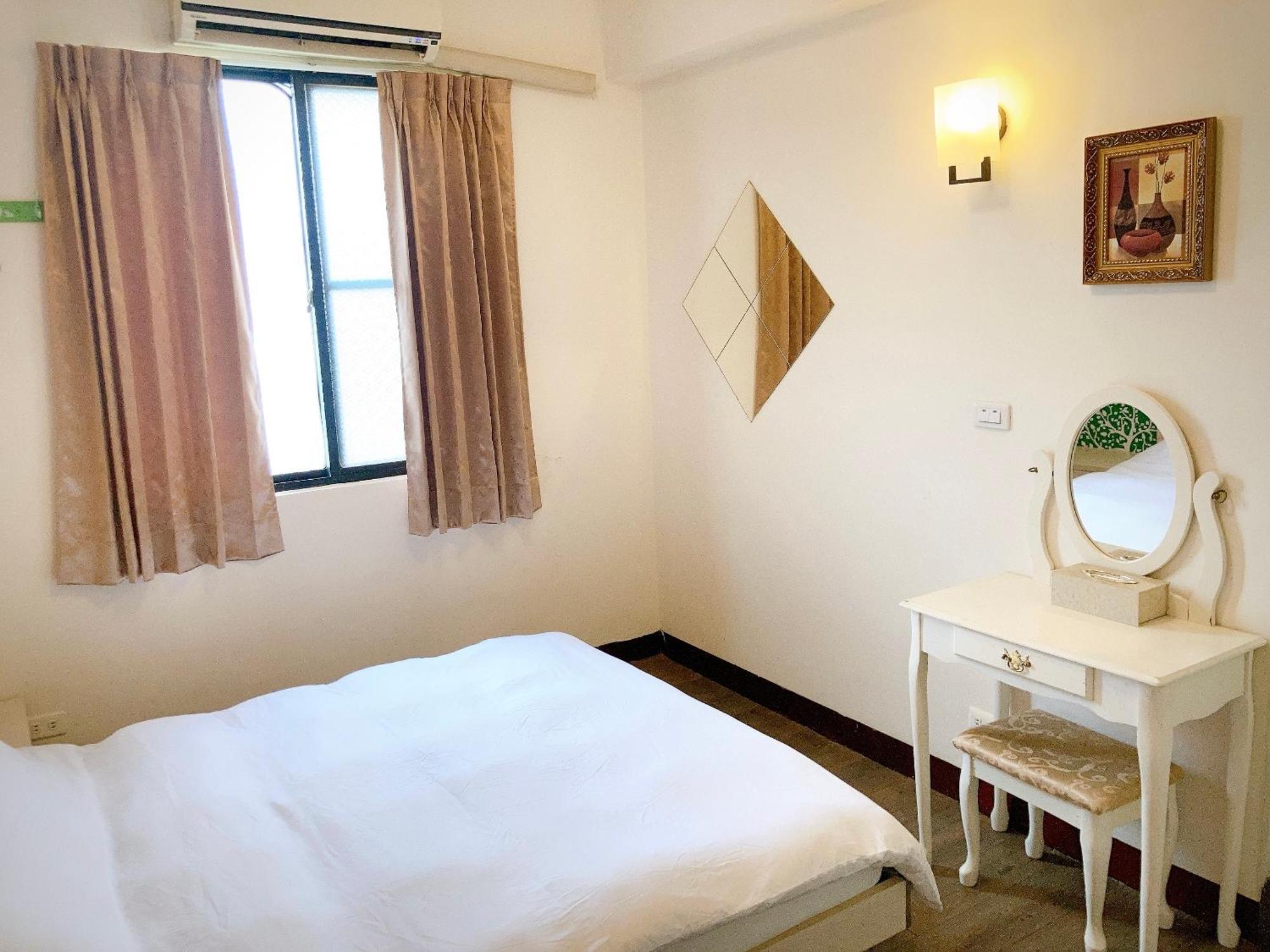 Ferienwohnung 台南富居tainan Fu House預訂後請主動聯繫做確認才保留訂房 Exterior foto
